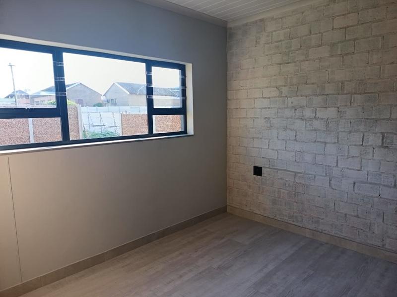 2 Bedroom Property for Sale in Albertinia Western Cape